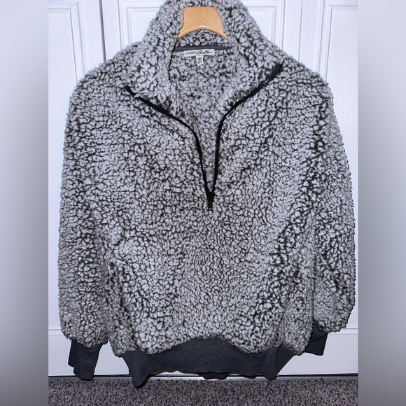 Express Sweater - Picture 1 of 5